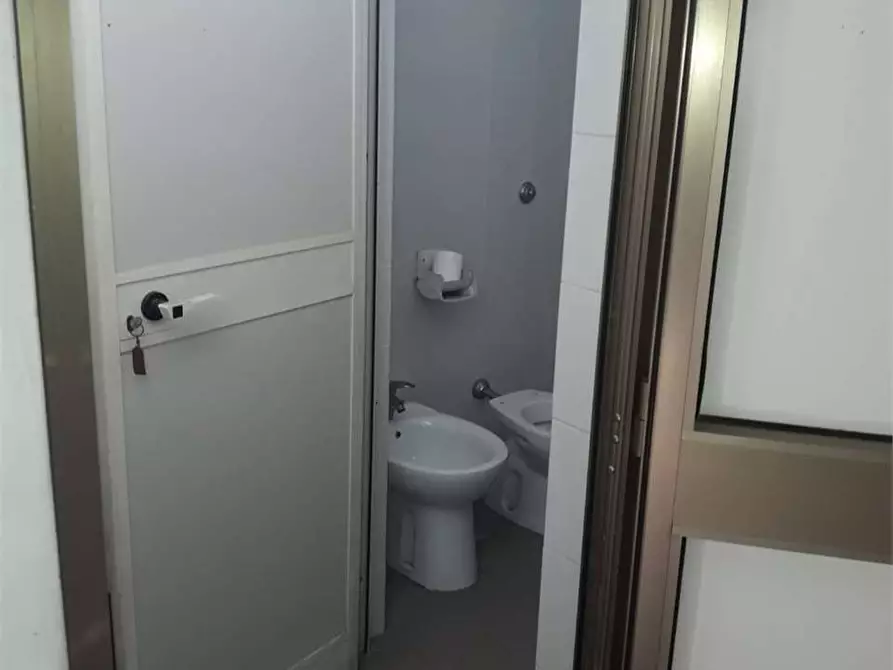 Immagine 2 di Ufficio in affitto  a Frosinone