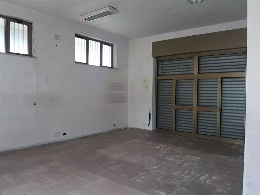 Immagine 8 di Ufficio in affitto  a Frosinone