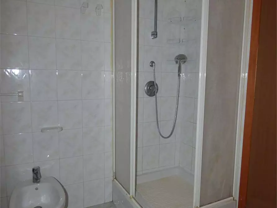 Immagine 13 di Bilocale in affitto  in via vetiche 4 a Frosinone