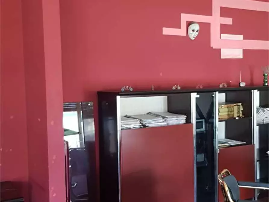 Immagine 3 di Ufficio in affitto  a Frosinone