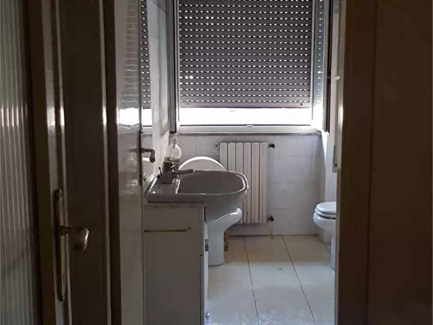 Immagine 11 di Ufficio in affitto  a Frosinone