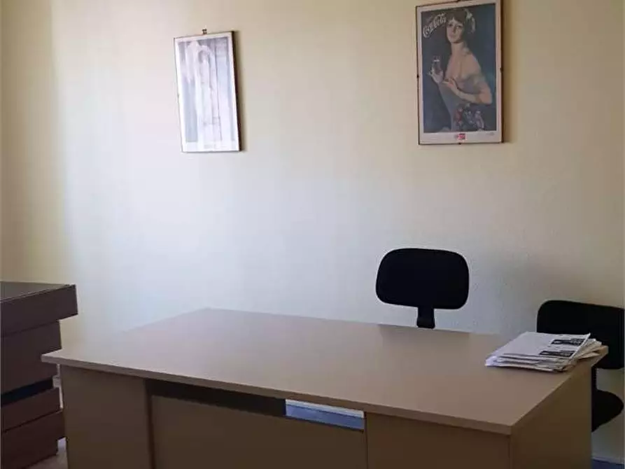 Immagine 12 di Ufficio in affitto  a Frosinone