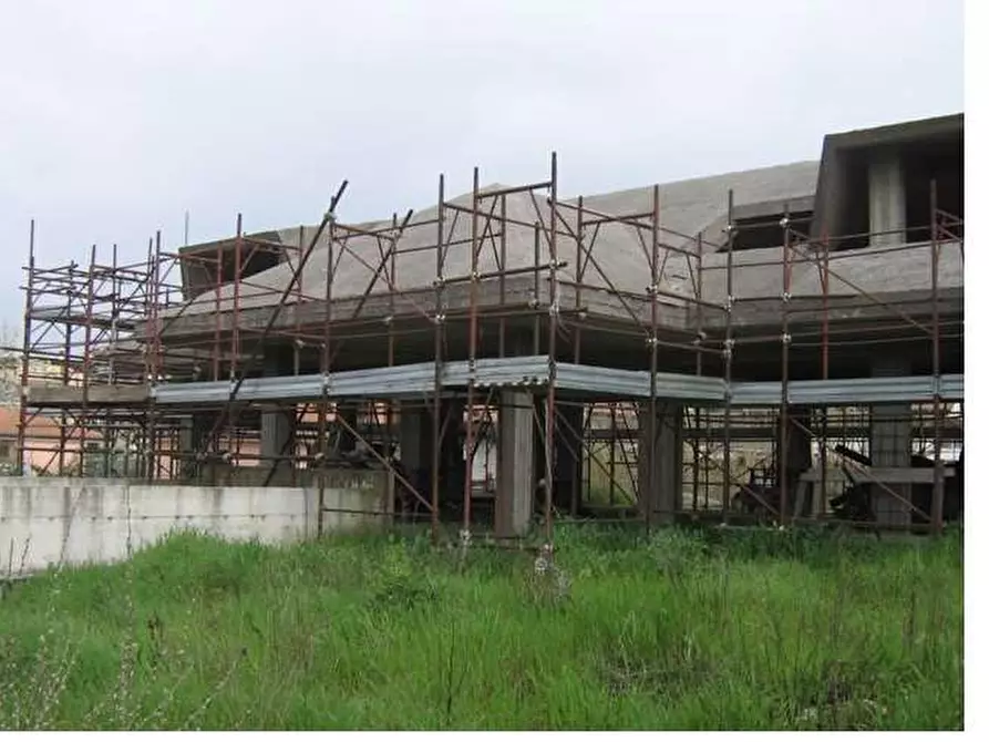 Immagine 8 di Casa bifamiliare in vendita  in Via San Giuliano a Frosinone