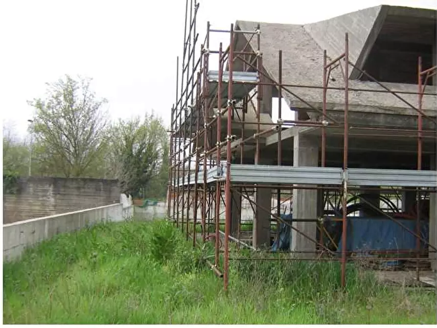 Immagine 3 di Casa bifamiliare in vendita  in Via San Giuliano a Frosinone