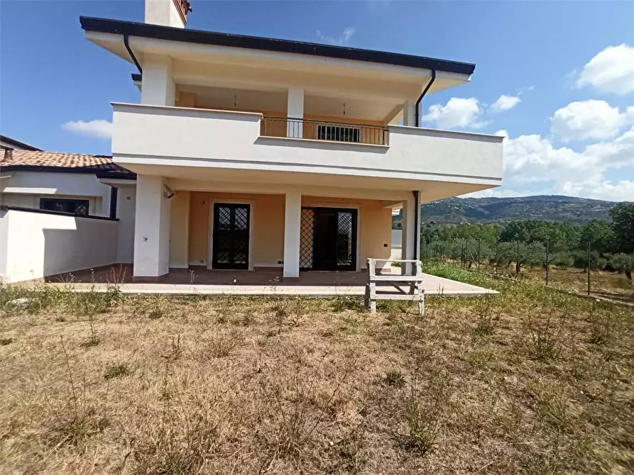 Immagine 11 di Appartamento in vendita  a Alatri