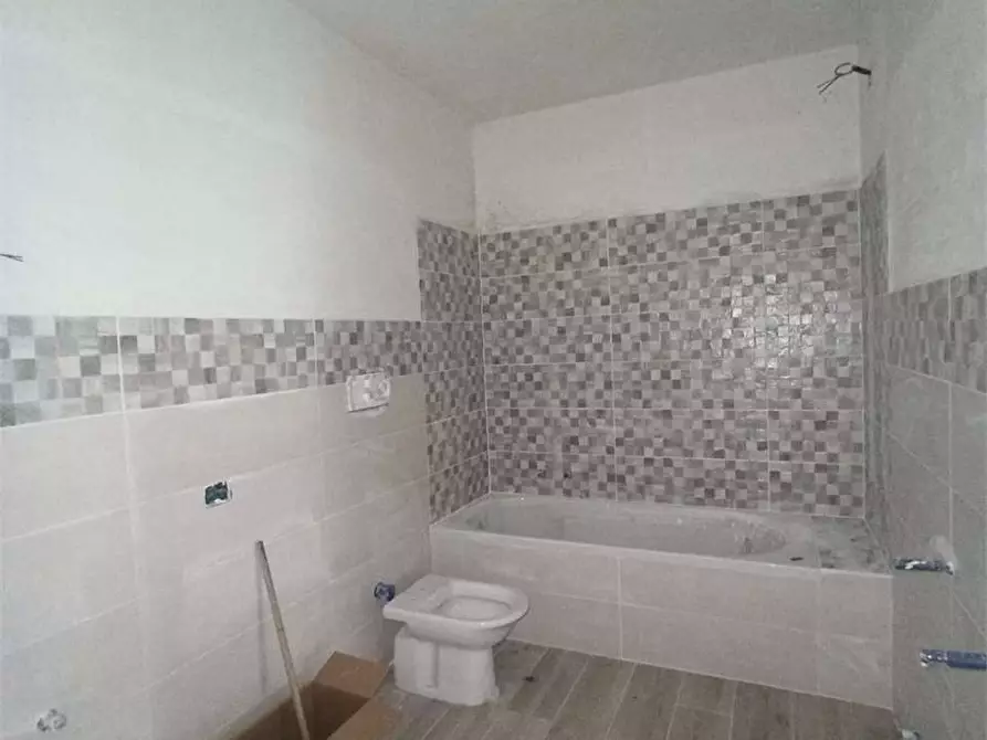 Immagine 10 di Casa bifamiliare in vendita  a Alatri