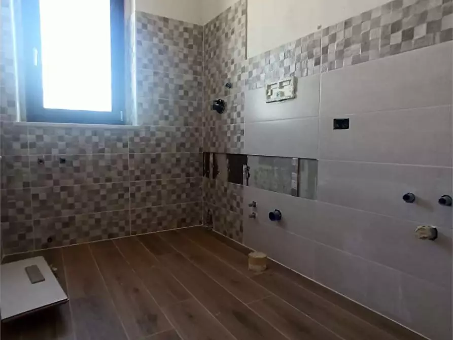 Immagine 14 di Casa bifamiliare in vendita  a Alatri