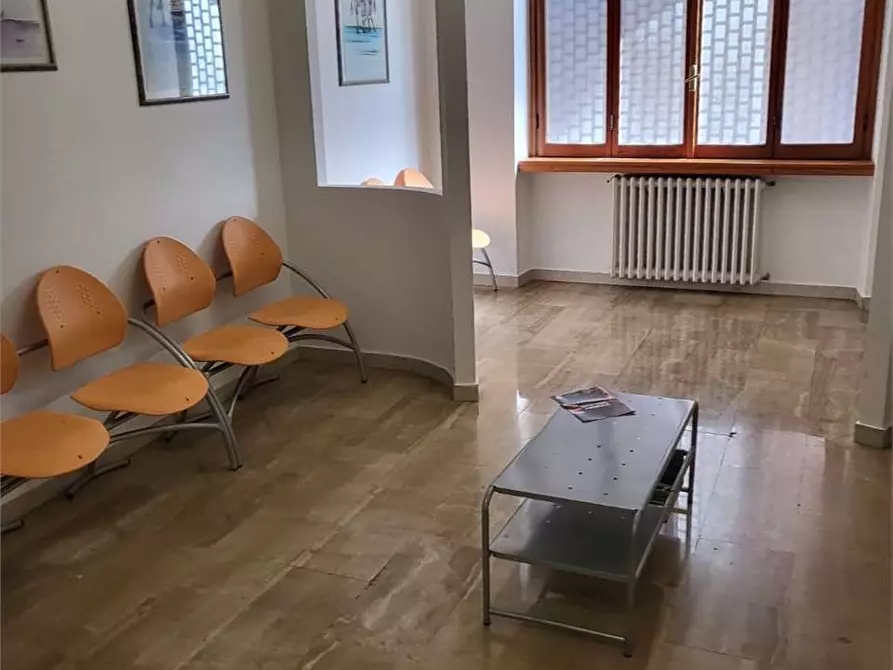 Immagine 7 di Ufficio in affitto  in via america latina 100 a Frosinone