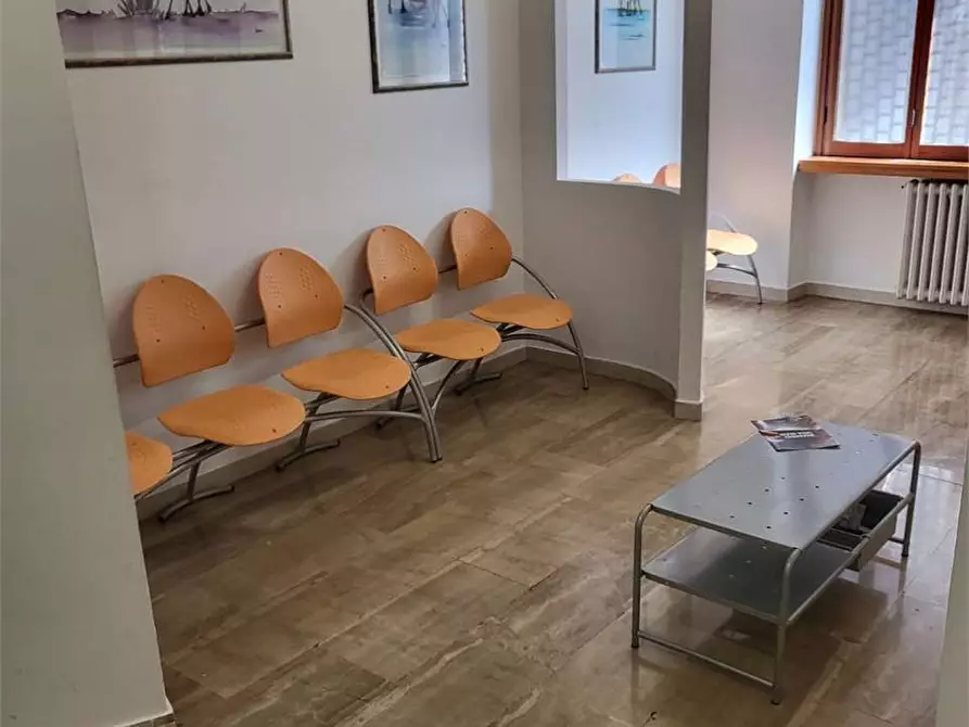 Immagine 9 di Ufficio in affitto  in via america latina 100 a Frosinone