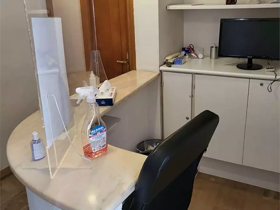 Immagine 10 di Ufficio in affitto  in via america latina 100 a Frosinone