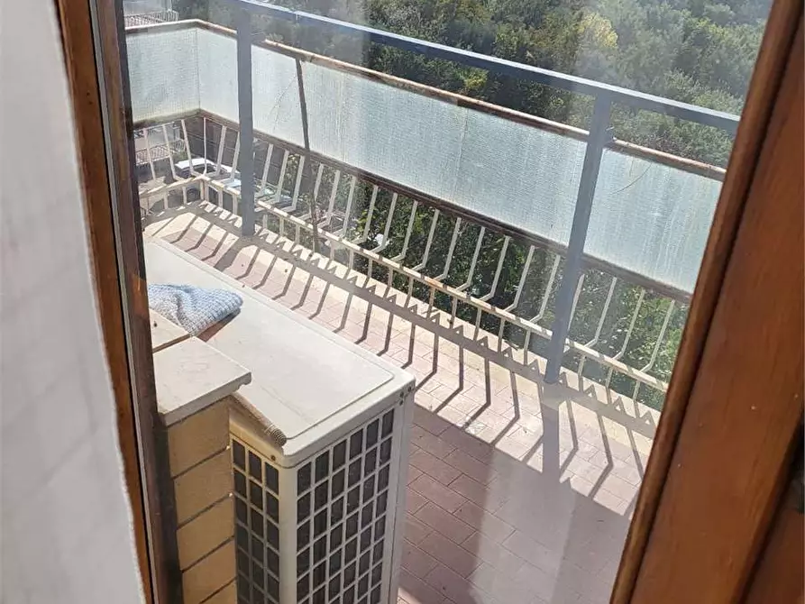 Immagine 11 di Ufficio in affitto  in via america latina 100 a Frosinone