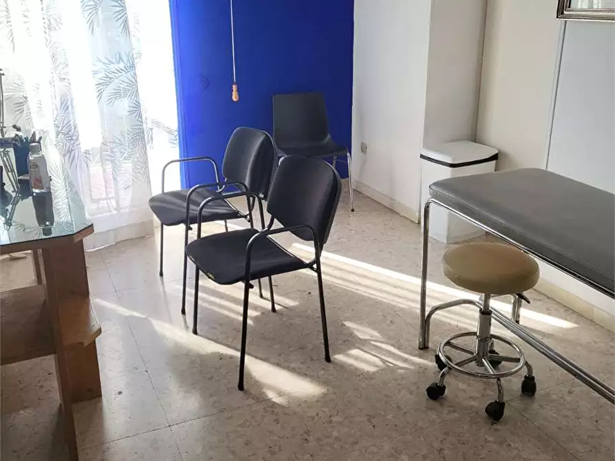 Immagine 20 di Ufficio in affitto  in via america latina 120 a Frosinone