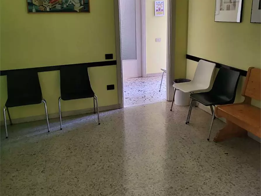 Immagine 22 di Ufficio in affitto  in via america latina 120 a Frosinone