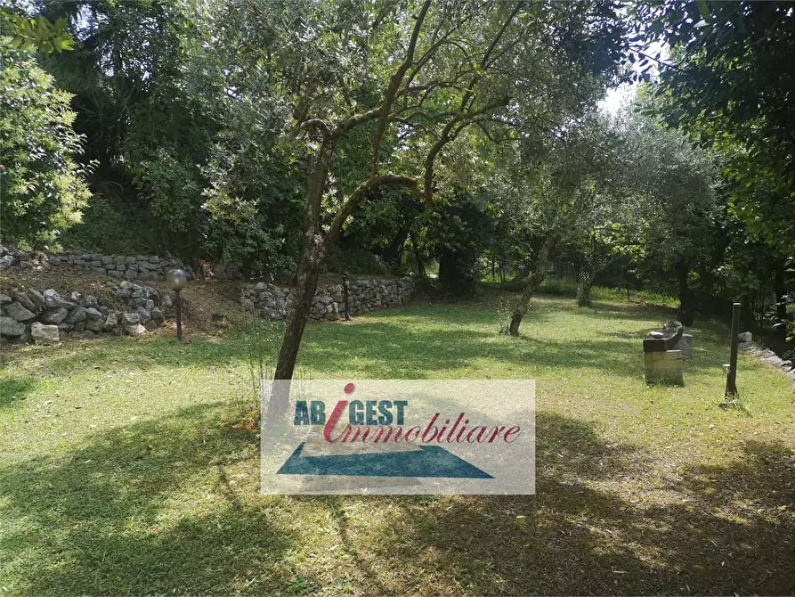 Immagine 22 di Porzione di casa in vendita  a Frosinone