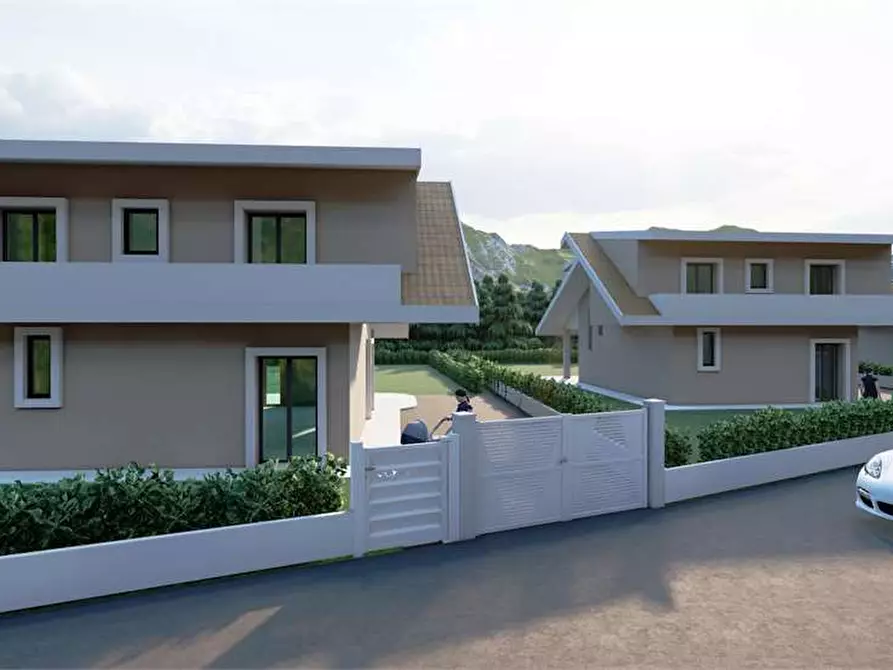 Immagine 3 di Villa in vendita  a Torrice