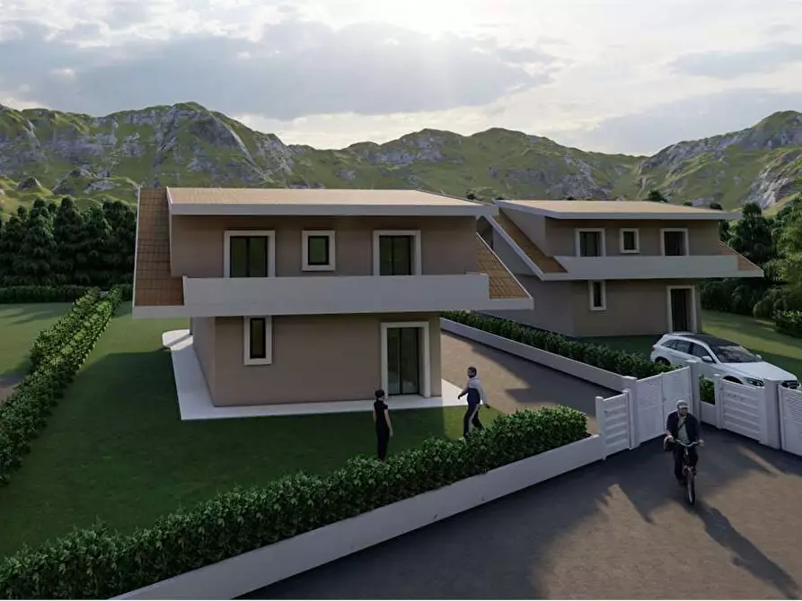 Immagine 4 di Villa in vendita  a Torrice