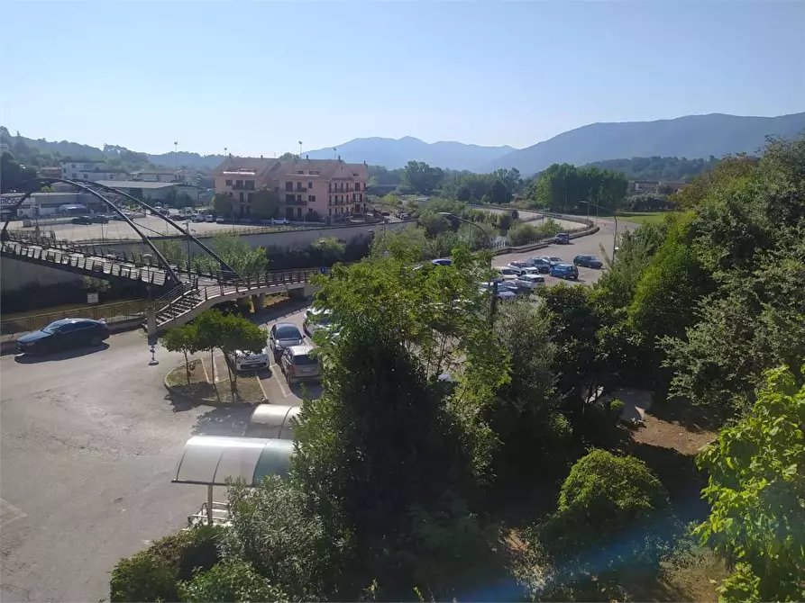 Immagine 11 di Negozio in vendita  a Ceccano
