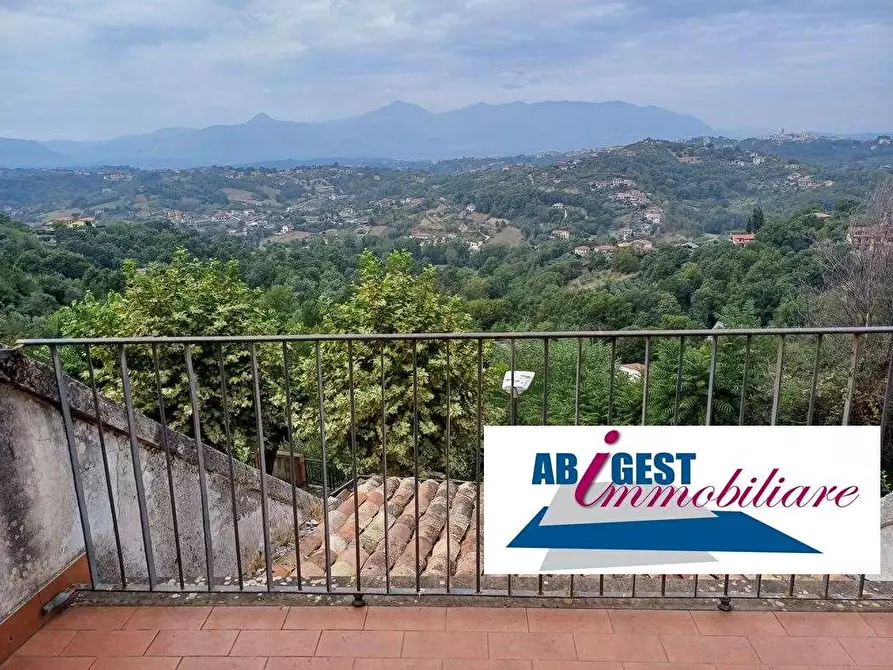 Immagine 5 di Stabile in vendita  in Via Umberto I 9 a Torrice