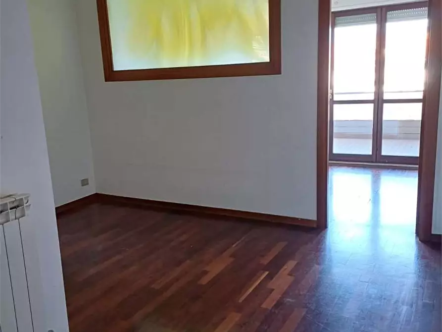 Immagine 15 di Ufficio in affitto  a Frosinone