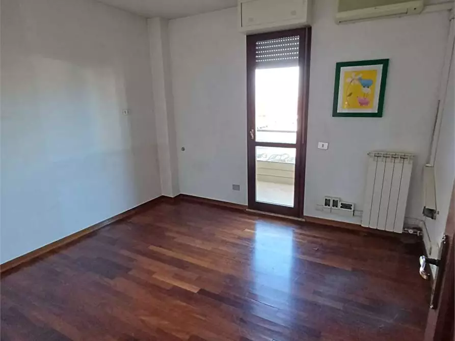 Immagine 20 di Ufficio in affitto  a Frosinone