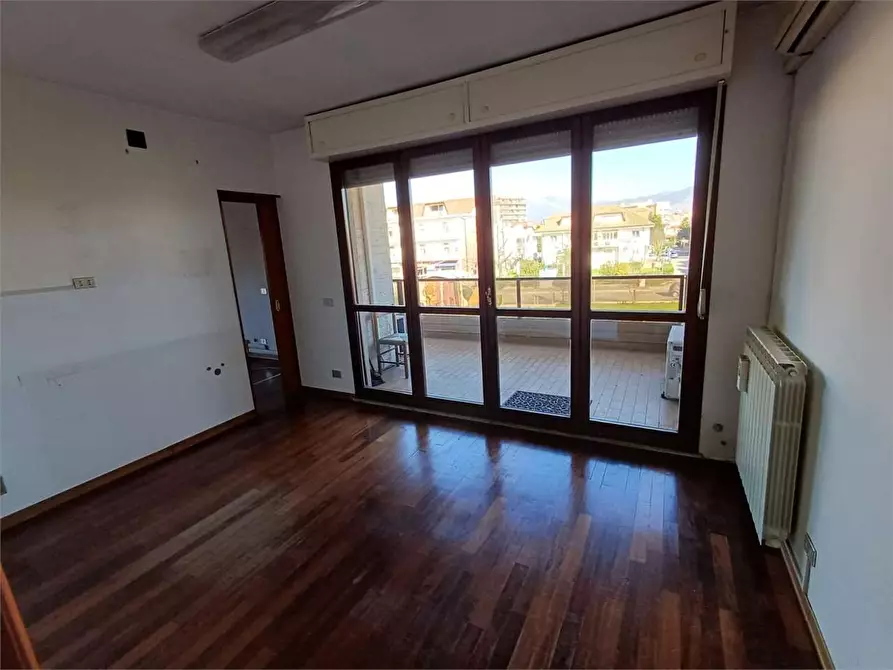 Immagine 29 di Ufficio in affitto  a Frosinone