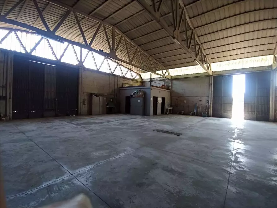 Immagine 5 di Capannone industriale in affitto  a Frosinone