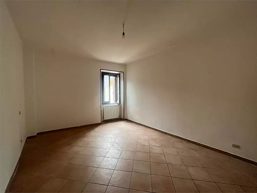 Immagine 26 di Stabile in vendita  in Via Umberto I 9 a Torrice