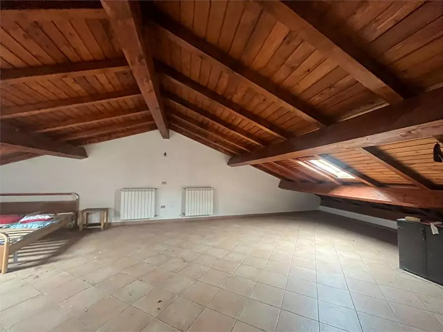 Immagine 32 di Stabile in vendita  in Via Umberto I 9 a Torrice