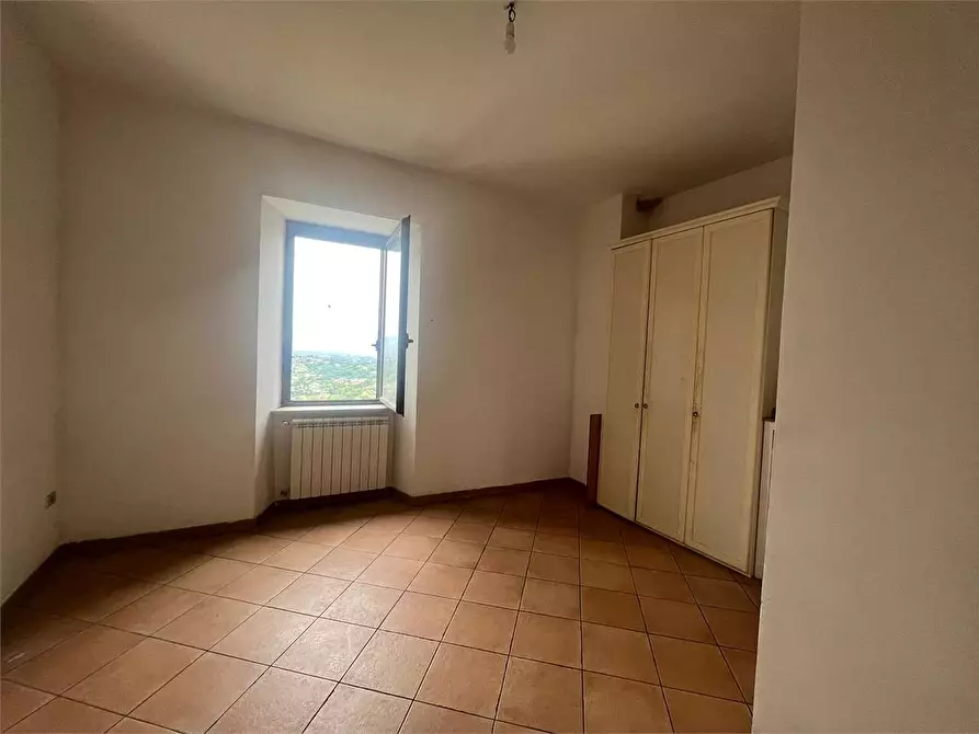 Immagine 36 di Stabile in vendita  in Via Umberto I 9 a Torrice