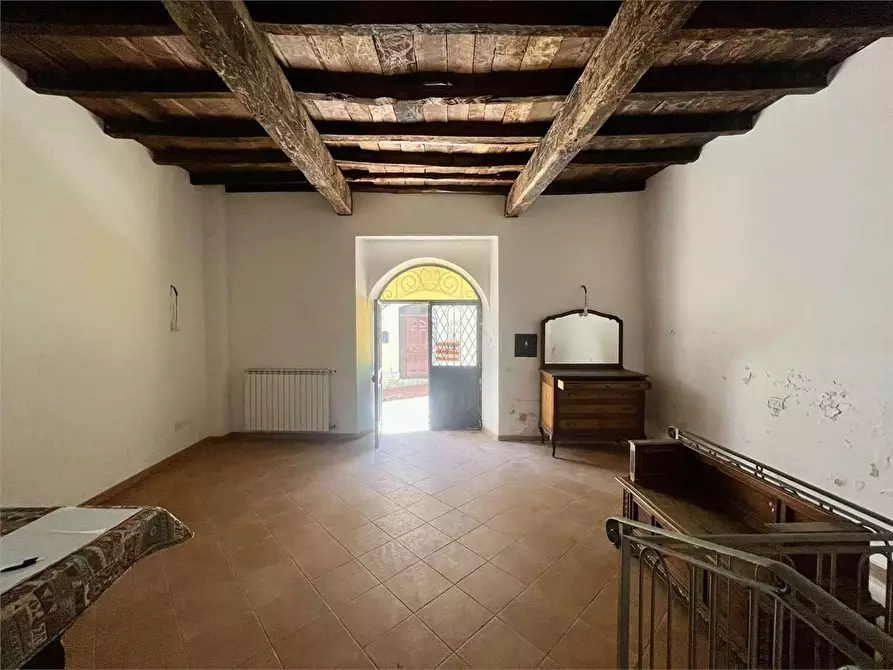 Immagine 41 di Stabile in vendita  in Via Umberto I 9 a Torrice