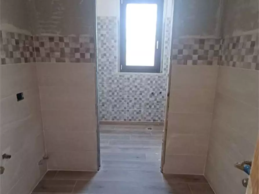 Immagine 20 di Appartamento in vendita  a Alatri