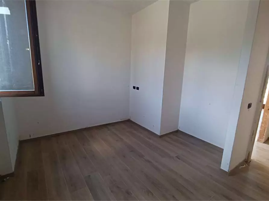 Immagine 24 di Appartamento in vendita  a Alatri