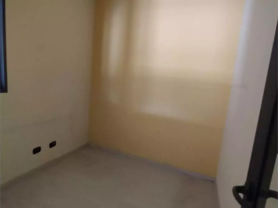 Immagine 26 di Negozio in vendita  a Frosinone