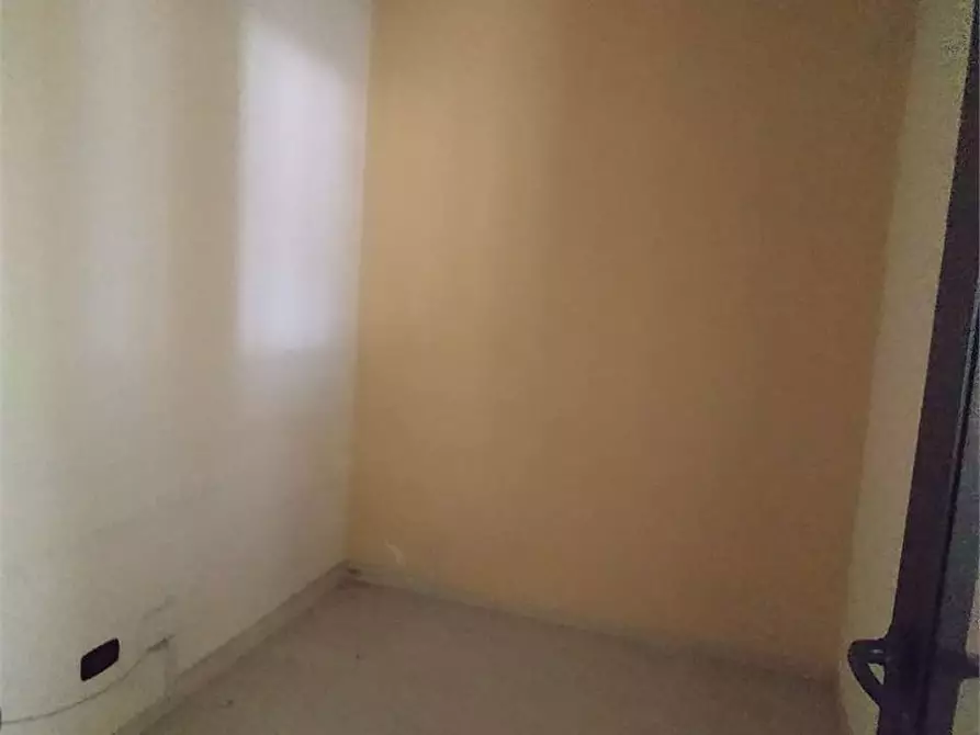 Immagine 29 di Negozio in vendita  a Frosinone