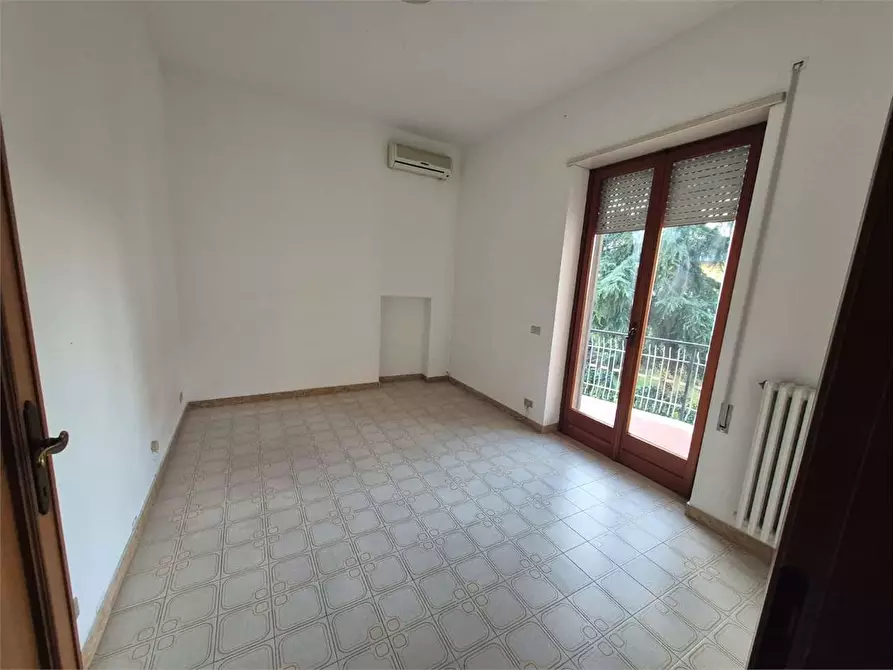 Immagine 9 di Ufficio in affitto  a Frosinone