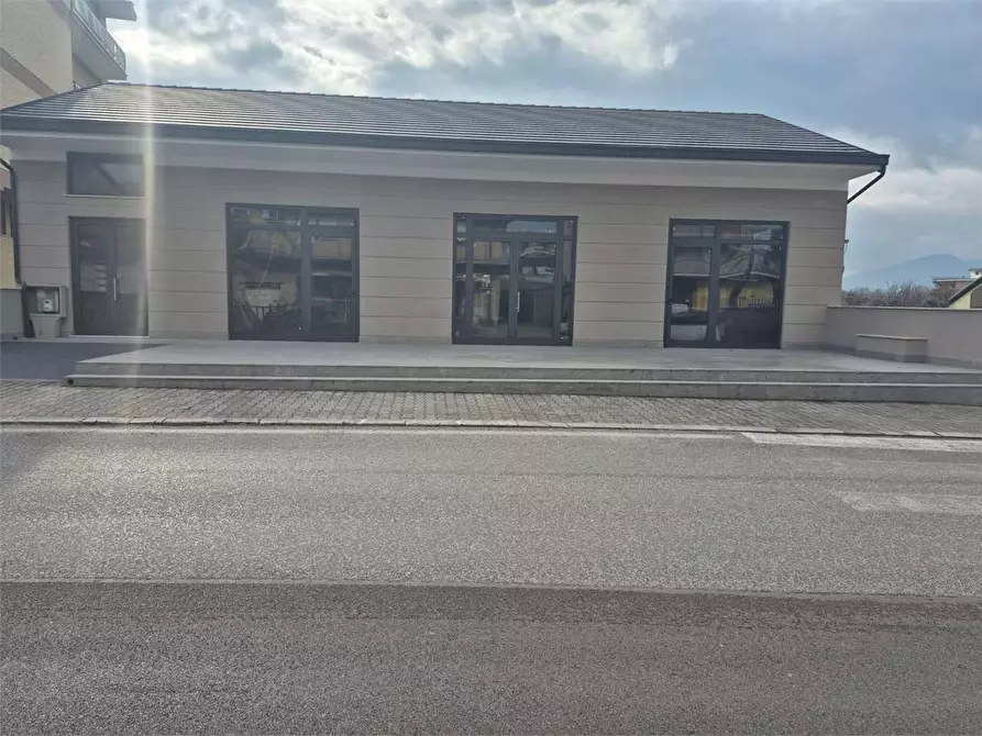 Immagine 4 di Negozio in affitto  in Via Verdi a Frosinone