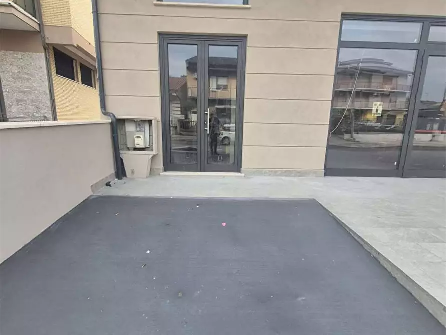 Immagine 14 di Negozio in affitto  in Via Verdi a Frosinone