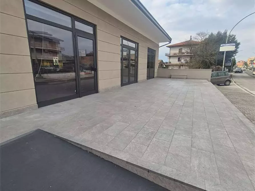 Immagine 1 di Negozio in affitto  in Via Verdi a Frosinone