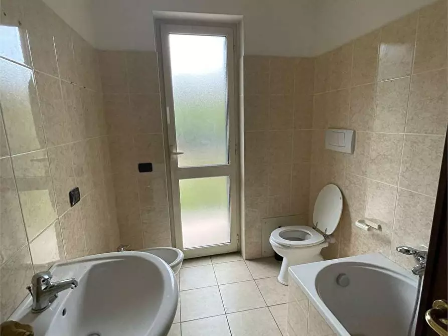 Immagine 10 di Ufficio in affitto  in Via Casilina Sud 116 a Frosinone