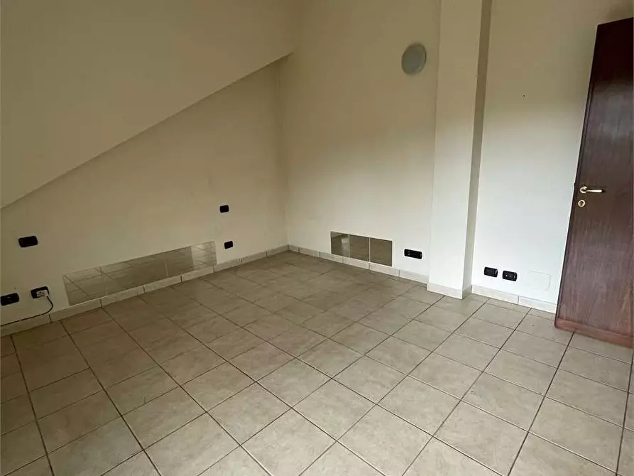 Immagine 19 di Ufficio in affitto  in Via Casilina Sud 116 a Frosinone