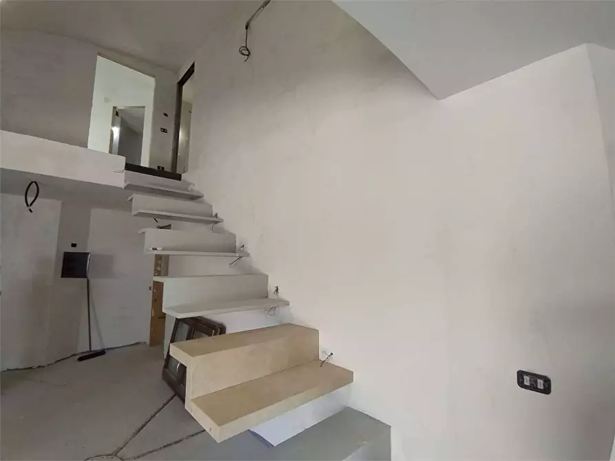 Immagine 10 di Appartamento in vendita  a Frosinone