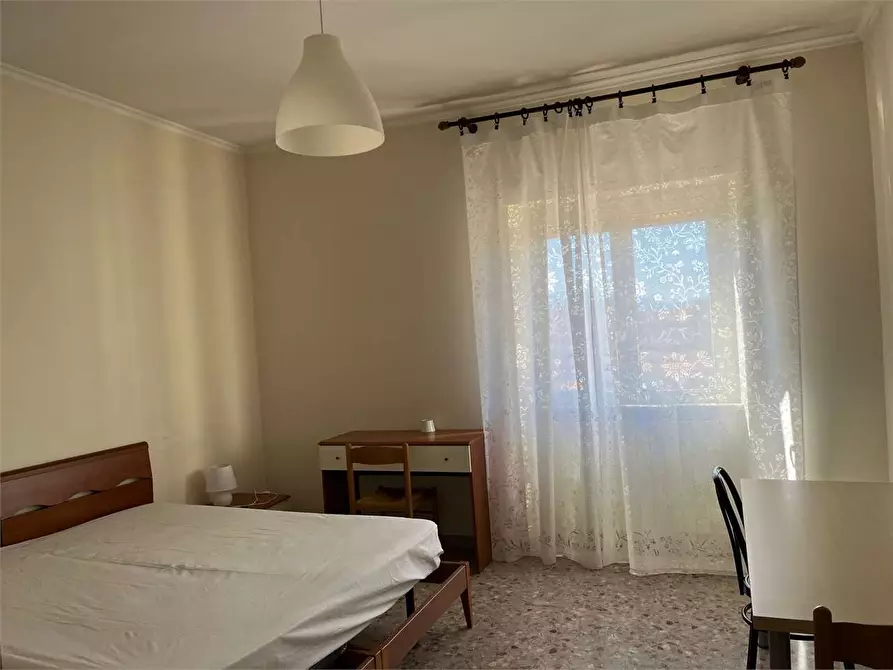 Immagine 5 di Stanza singola in affitto  a Frosinone