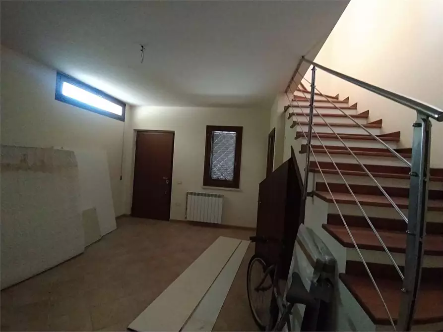 Immagine 22 di Casa bifamiliare in vendita  a Frosinone