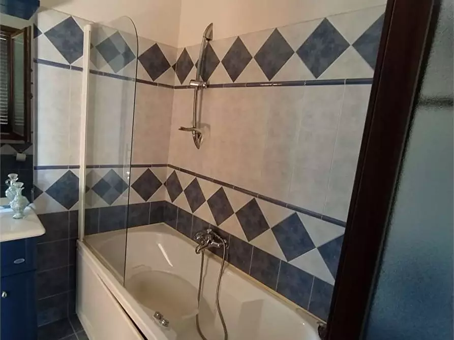 Immagine 33 di Casa bifamiliare in vendita  a Frosinone