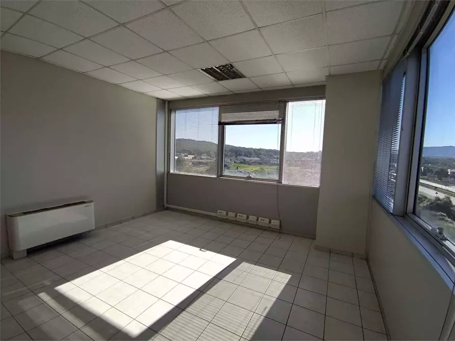 Immagine 7 di Ufficio in affitto  a Frosinone