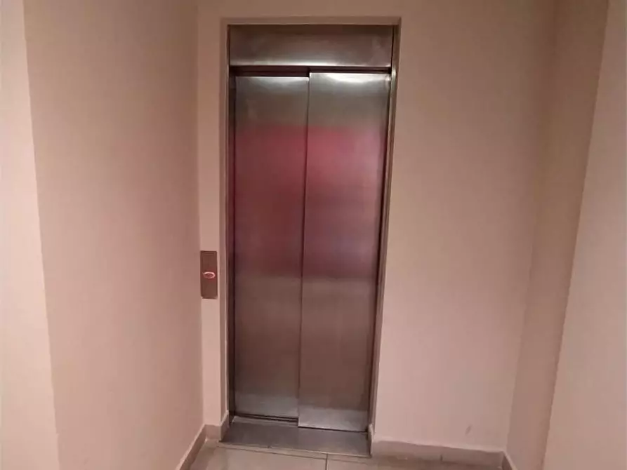 Immagine 11 di Ufficio in affitto  a Frosinone