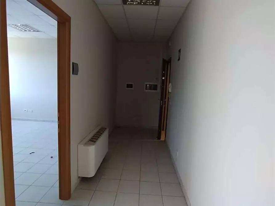 Immagine 23 di Ufficio in affitto  a Frosinone