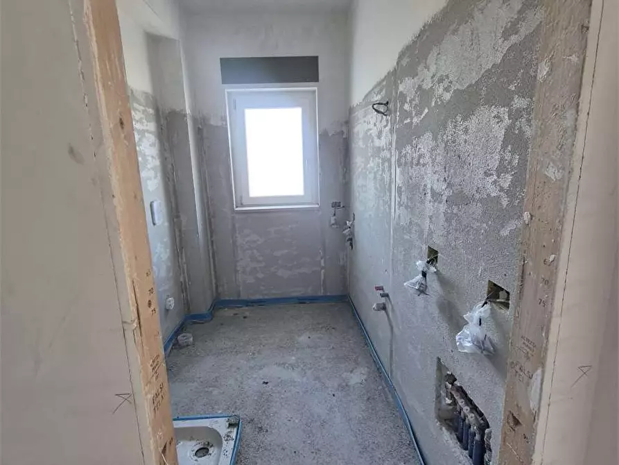 Immagine 11 di Appartamento in vendita  a Frosinone