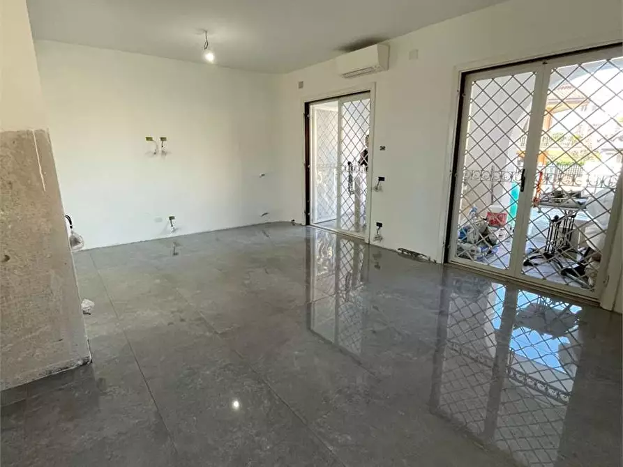 Immagine 11 di Appartamento in vendita  a Frosinone