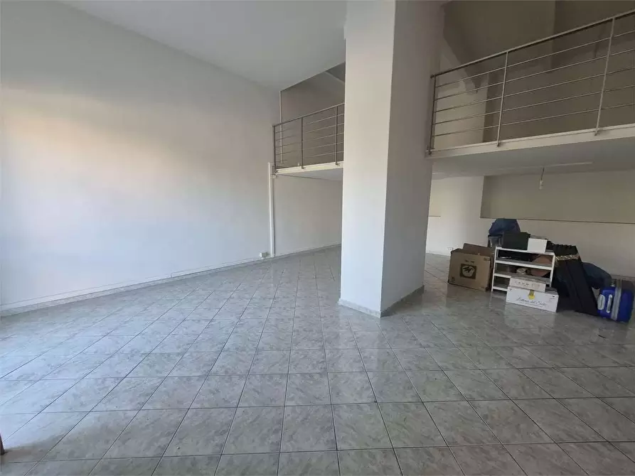 Immagine 4 di Negozio in affitto  a Frosinone